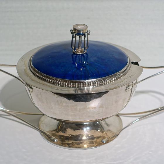 Covered bowl