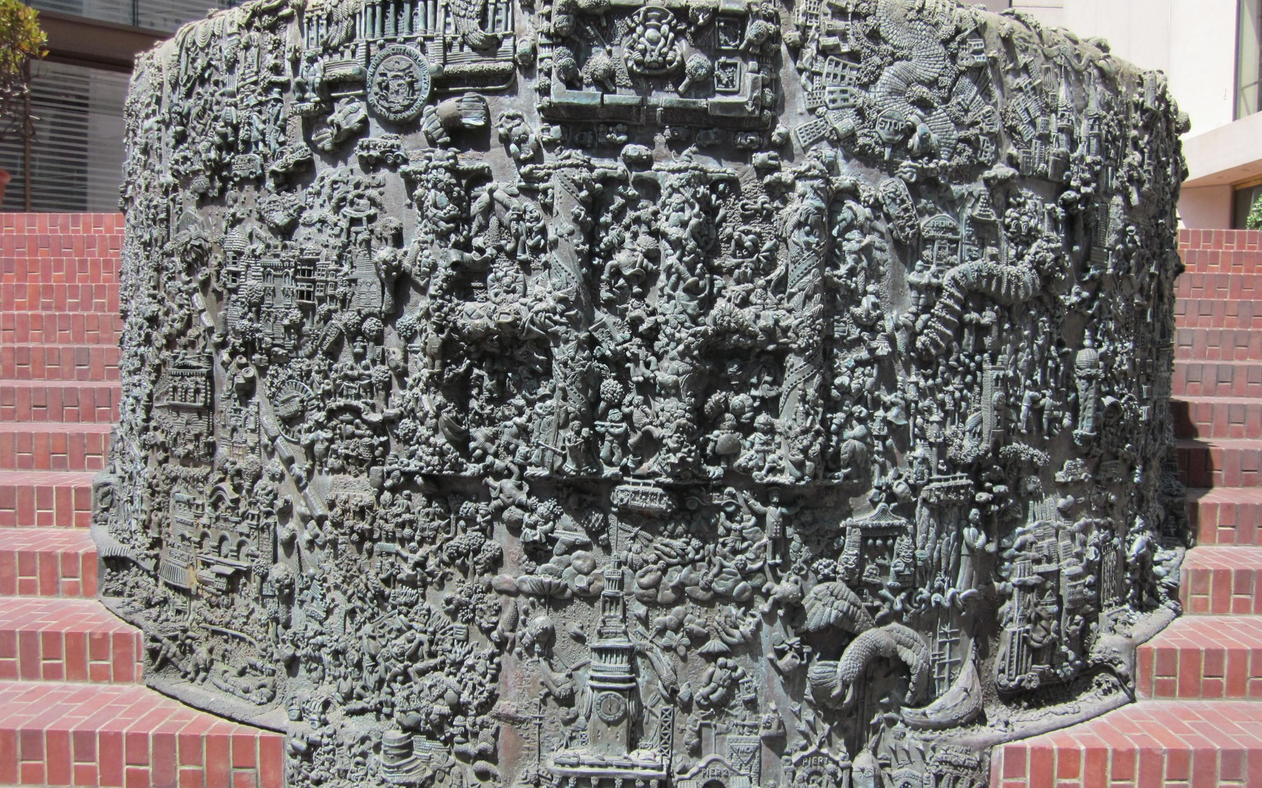Ruth Asawa's San Francisco fountain 1.JPG by BrokenSphere