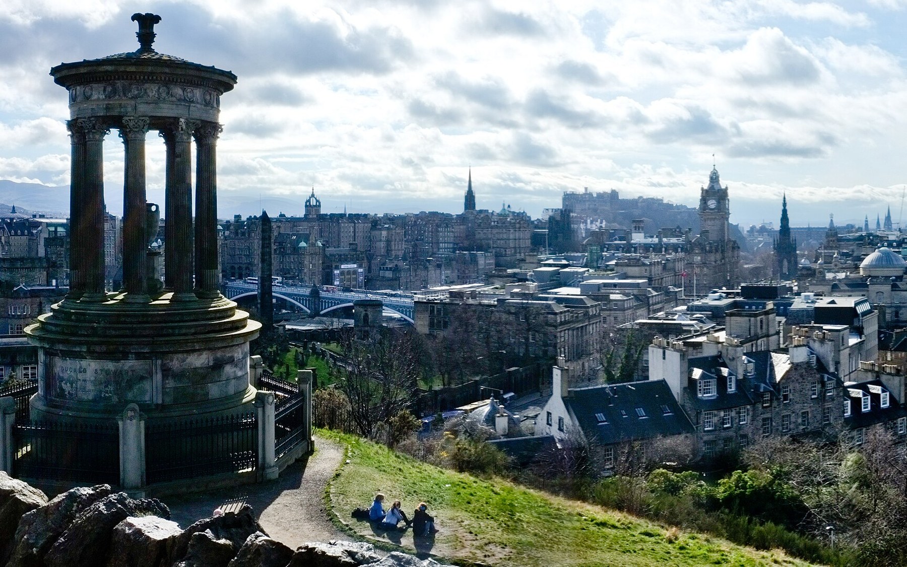 Art-focused view of Edinburgh